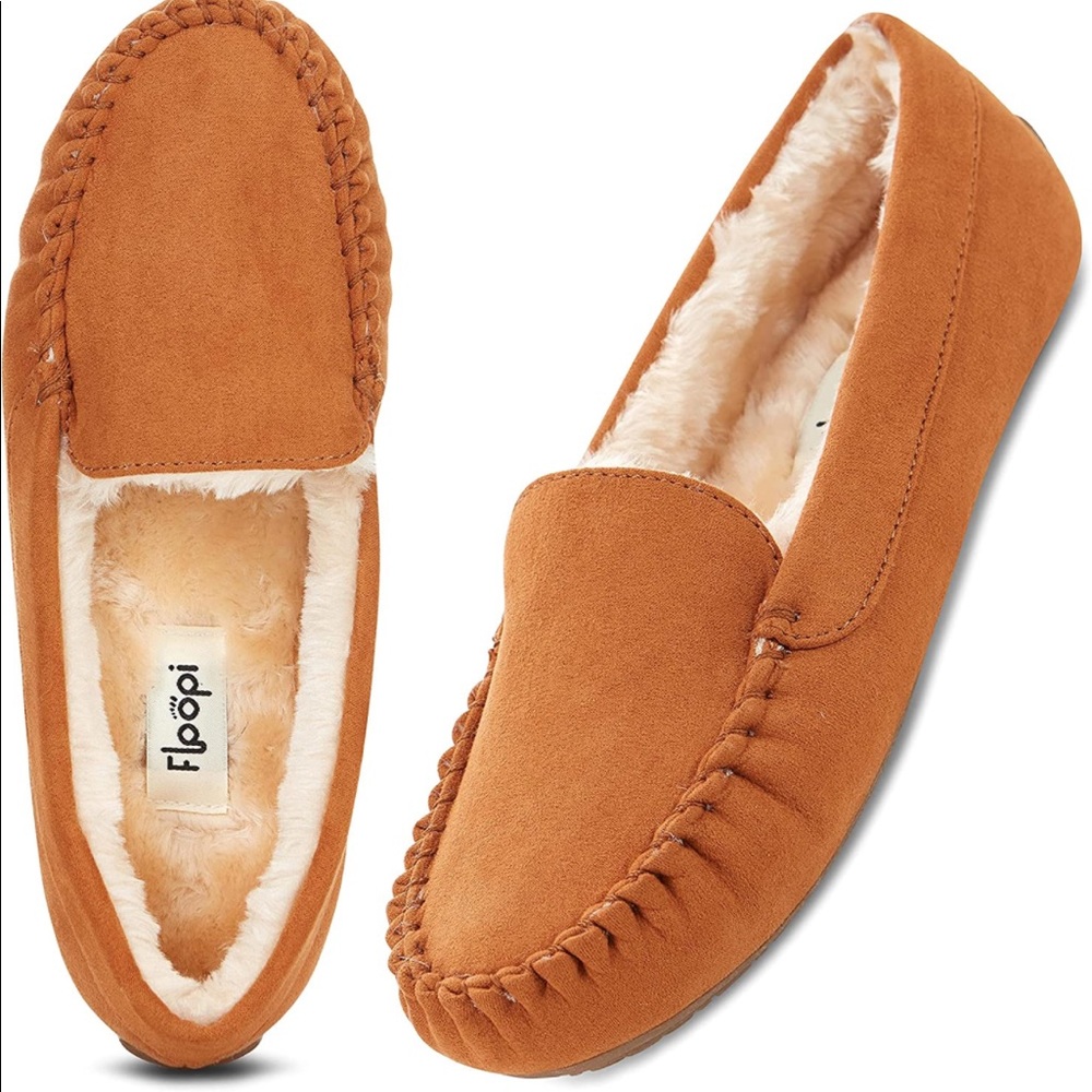 Floopi Womens Indoor/Outdoor Basic Memory Foam Moccasin Slipper